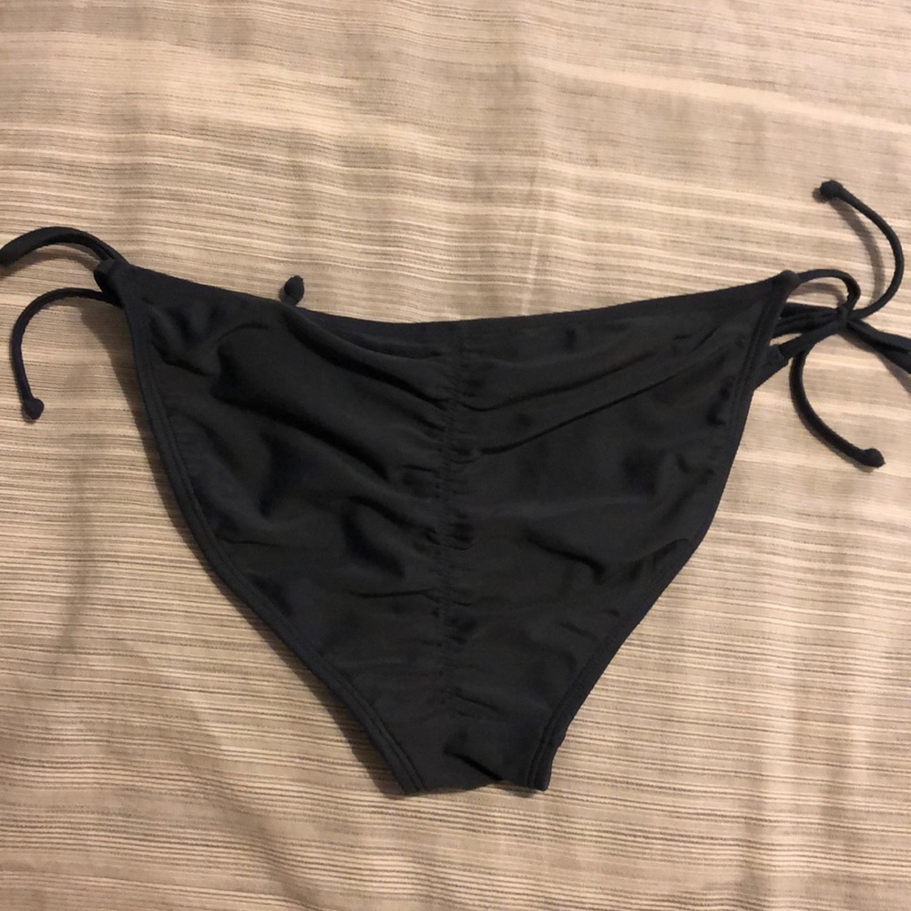 Xhilaration Bathing Suit Bottom. Size Small.